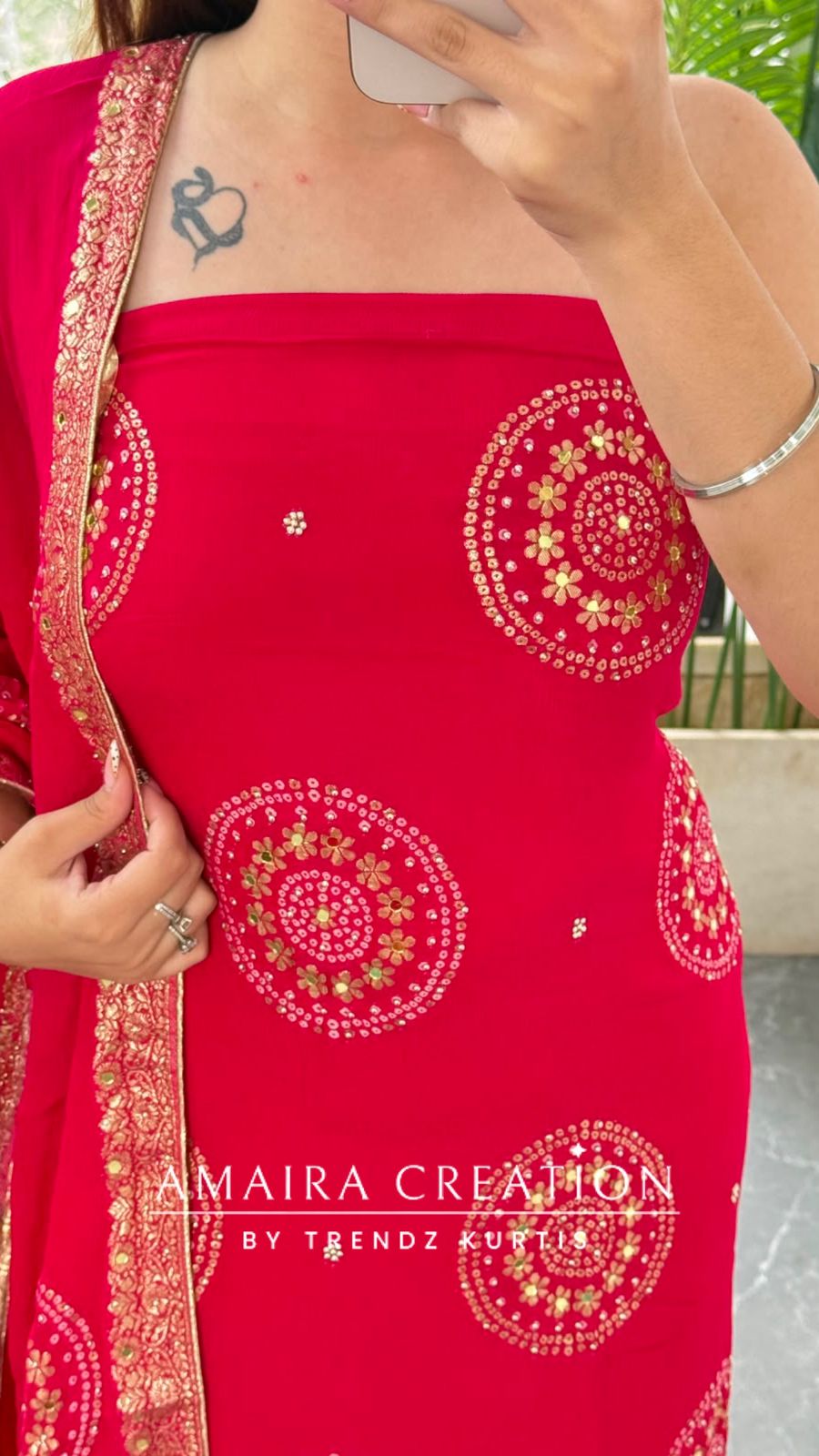 Premium Chinnon Magenta Colour Unstitched Suit With Beautiful Chinnon Dupatta