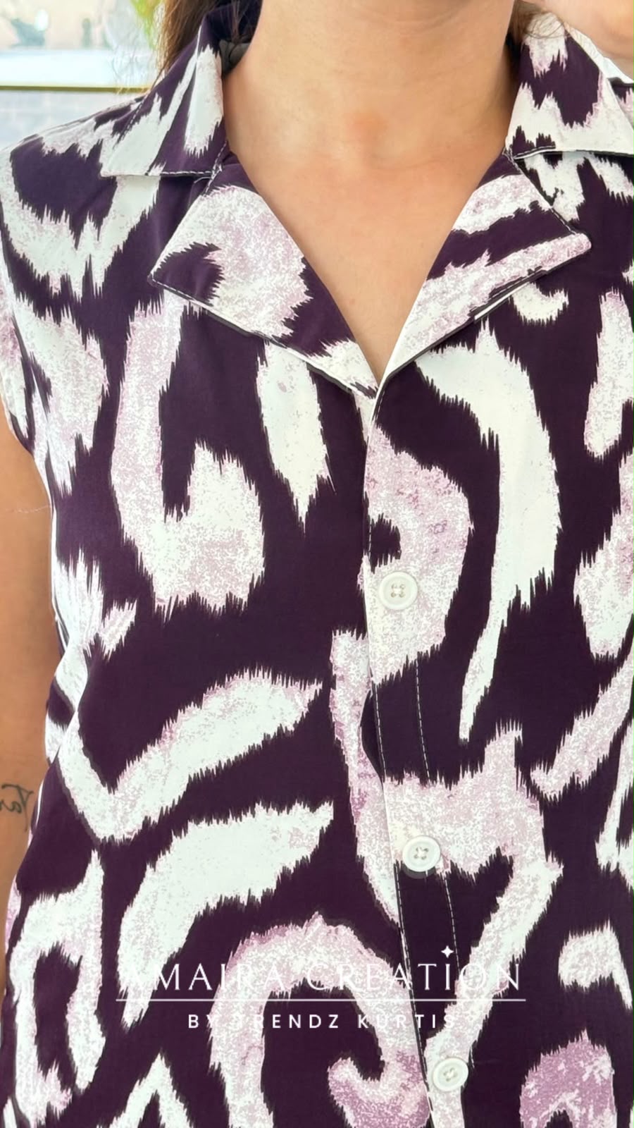 Monarch (super comfortable & 17 inches sleeves available)