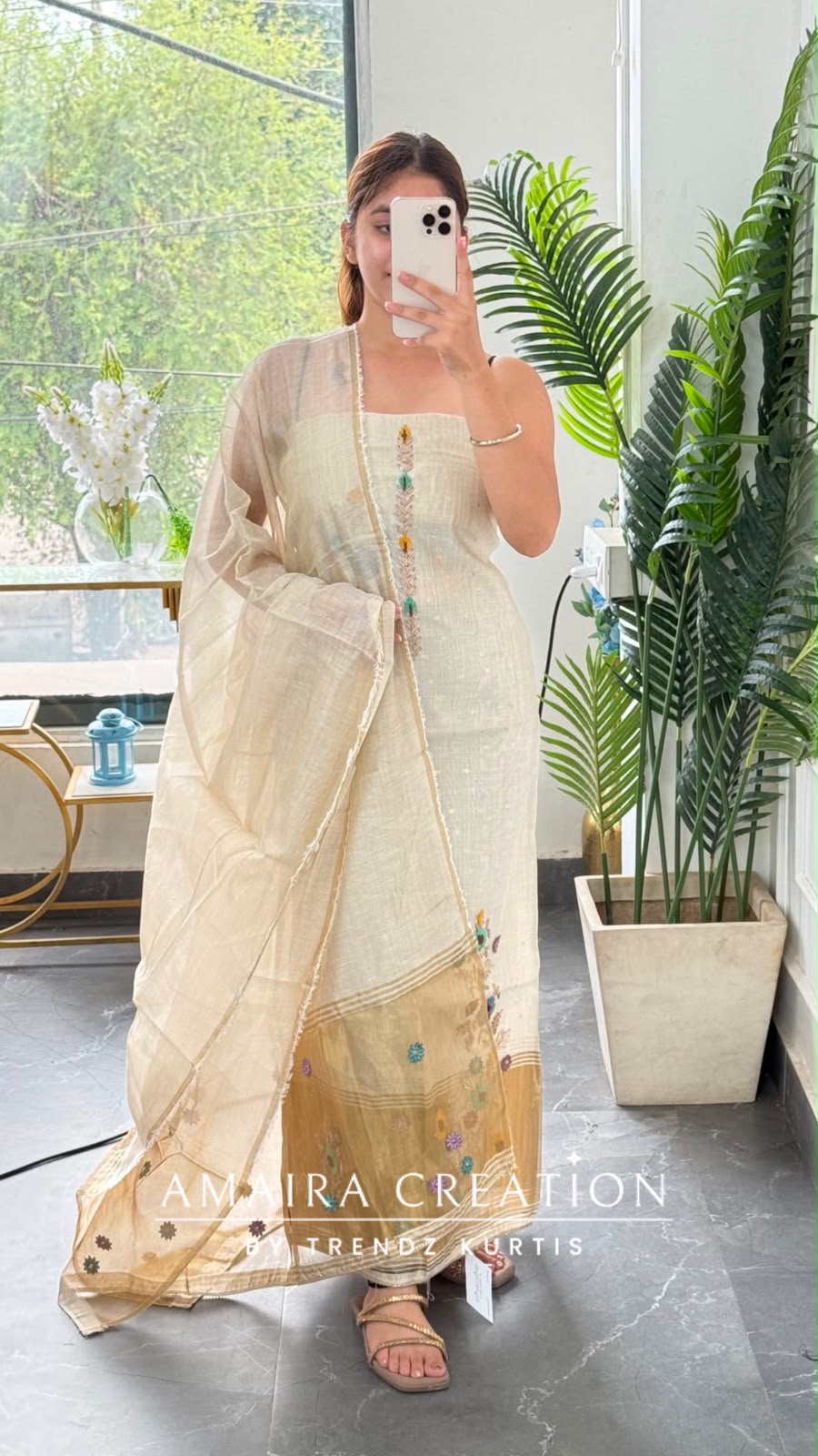 Premium Mul Chanderi Unstitch Suit With Beautiful Dupatta