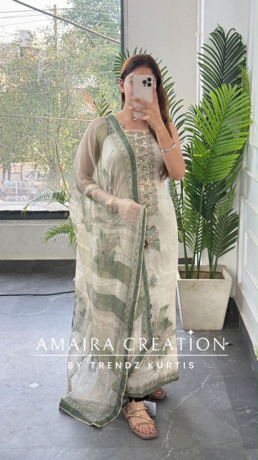 Premium Orgnaza Unstitched Suit With Printed Chiffon Dupatta