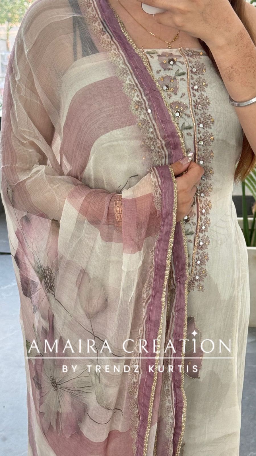 Premium Orgnaza Unstitched Suit With Printed Chiffon Dupatta