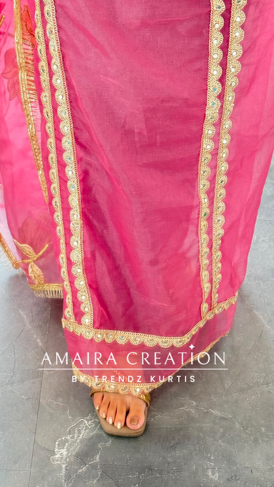 Premium Organza Fabric Dark Onion Colour Beautiful Work Detailing & Zabardast Dupatta