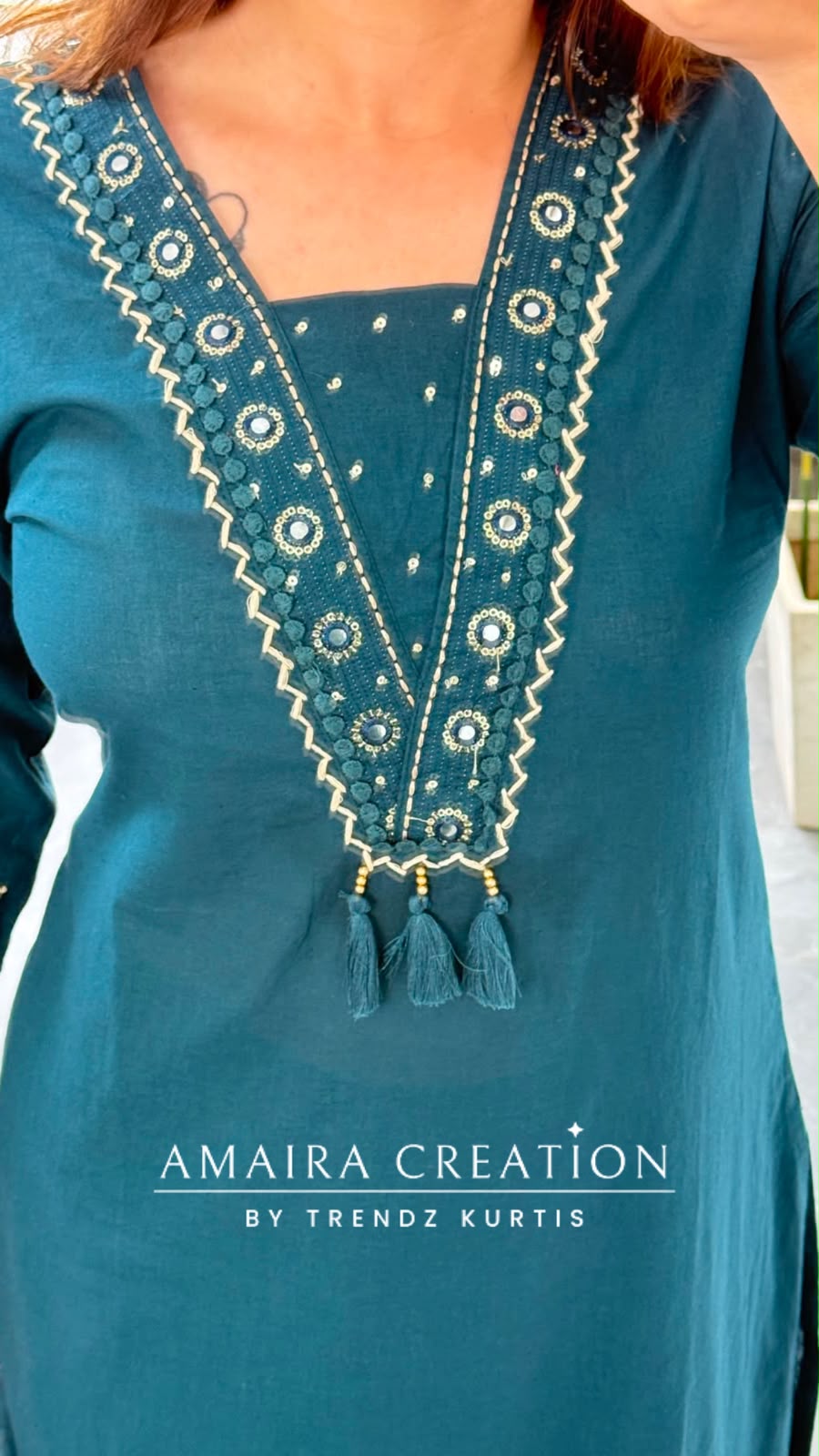 Kaafiya (Peacock colour)