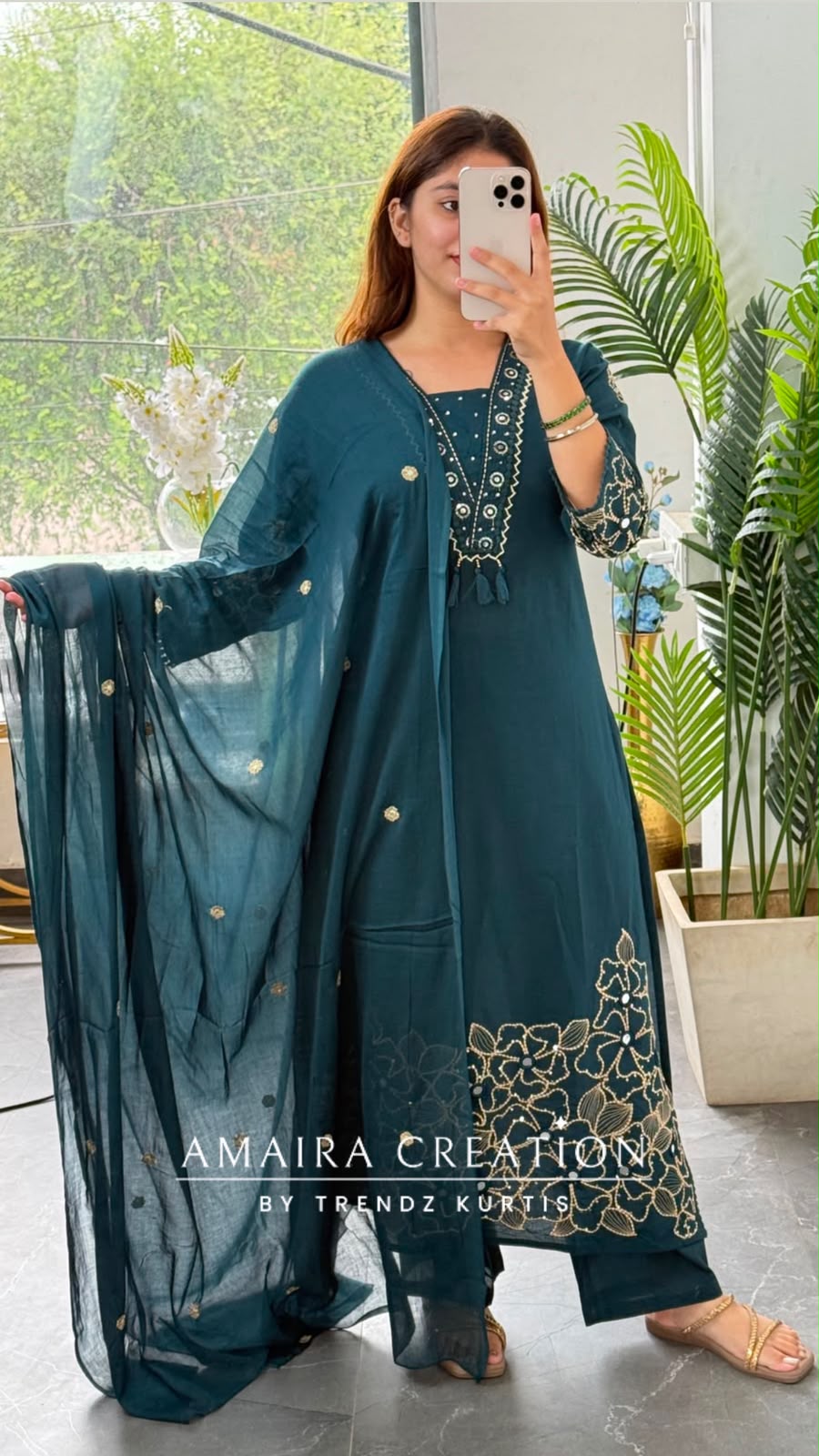 Kaafiya (Peacock colour)
