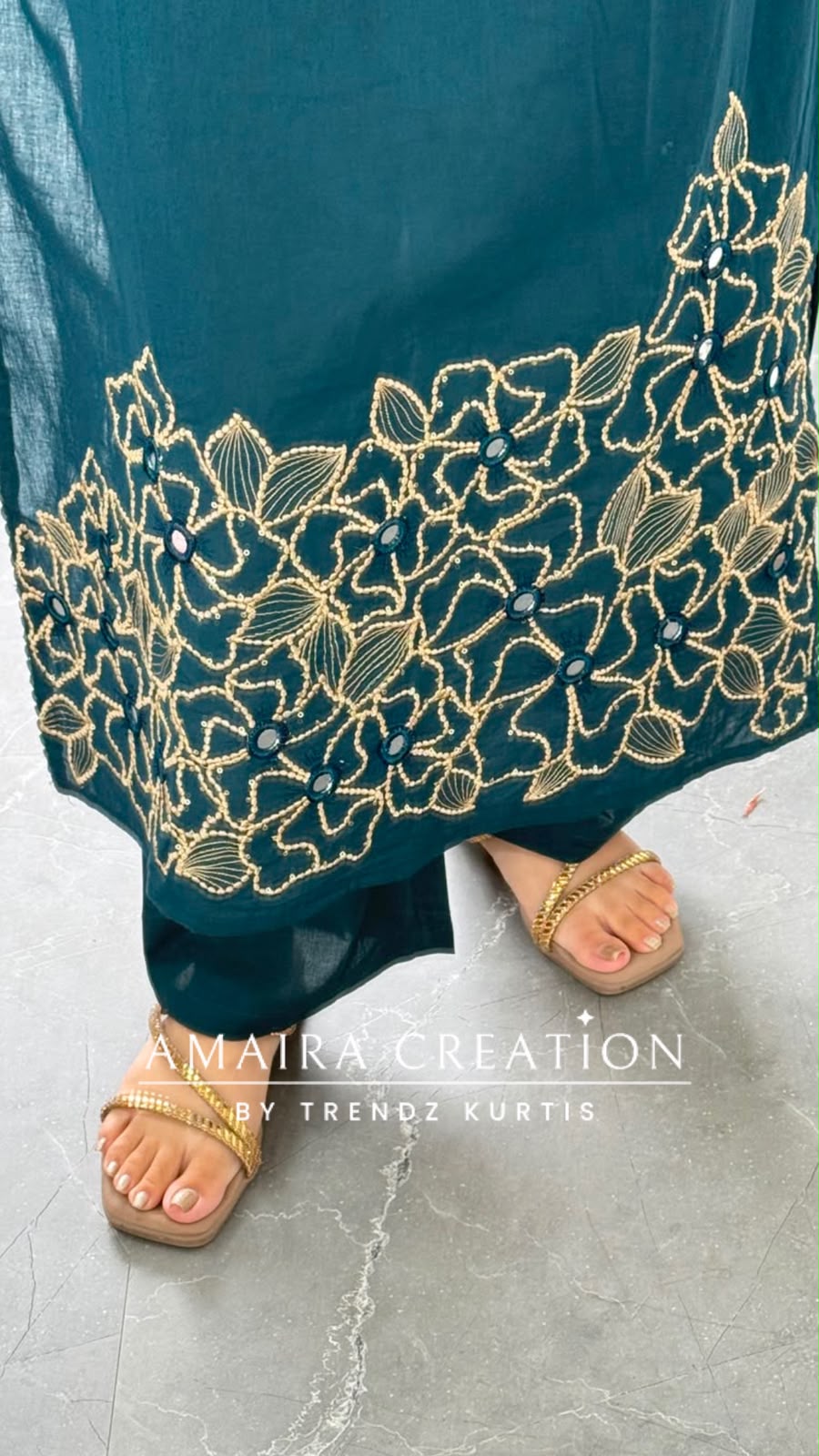 Kaafiya (Peacock colour)