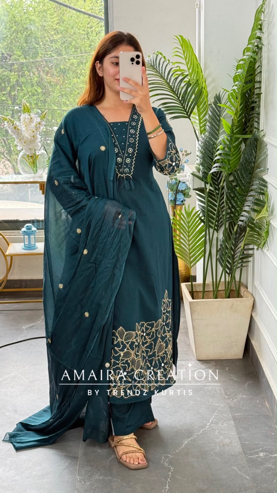 Kaafiya (Peacock colour)
