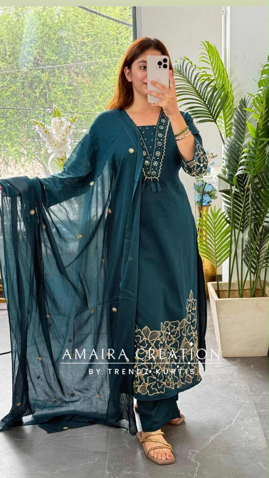 Kaafiya (Peacock colour)