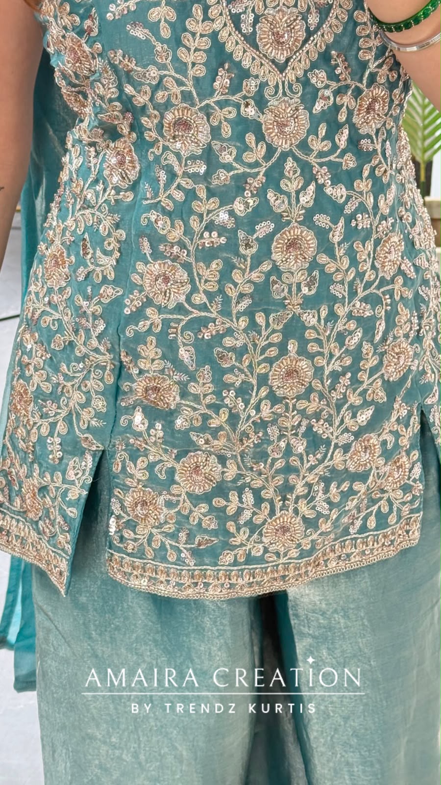 Mehr (17 inches sleeves available)