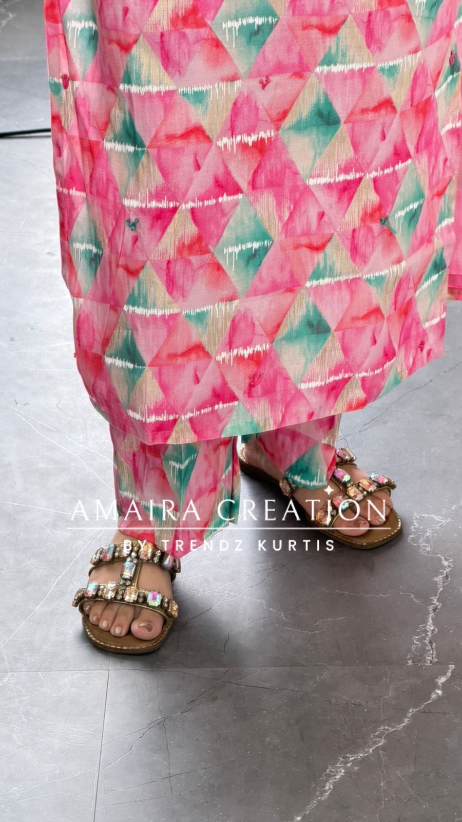 Premium Muslin Multi Colour Set(17 inches sleeves available)