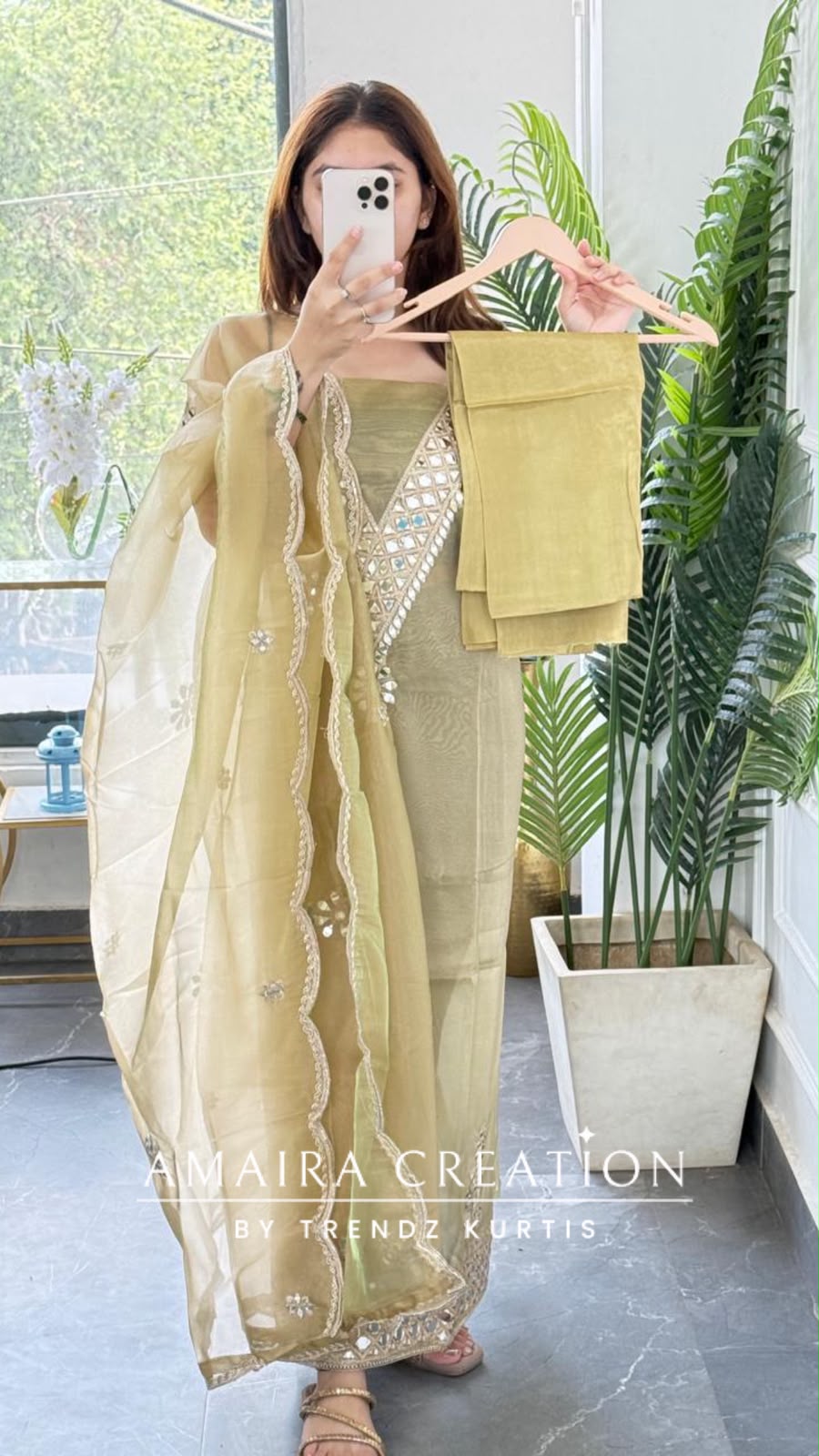 Premium Glass Tissue Pista Colour Mirror Work Detailing Unstitch Suit