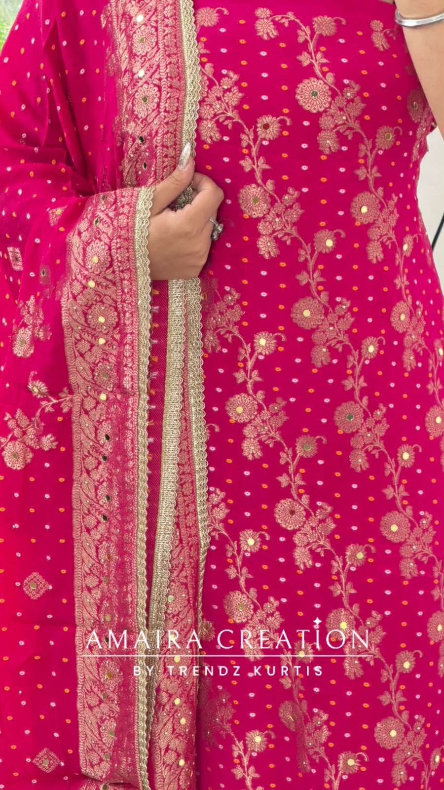 Premium Chinnon Magenta Colour Unstitch Suit With Beautiful Chinnon Dupatta