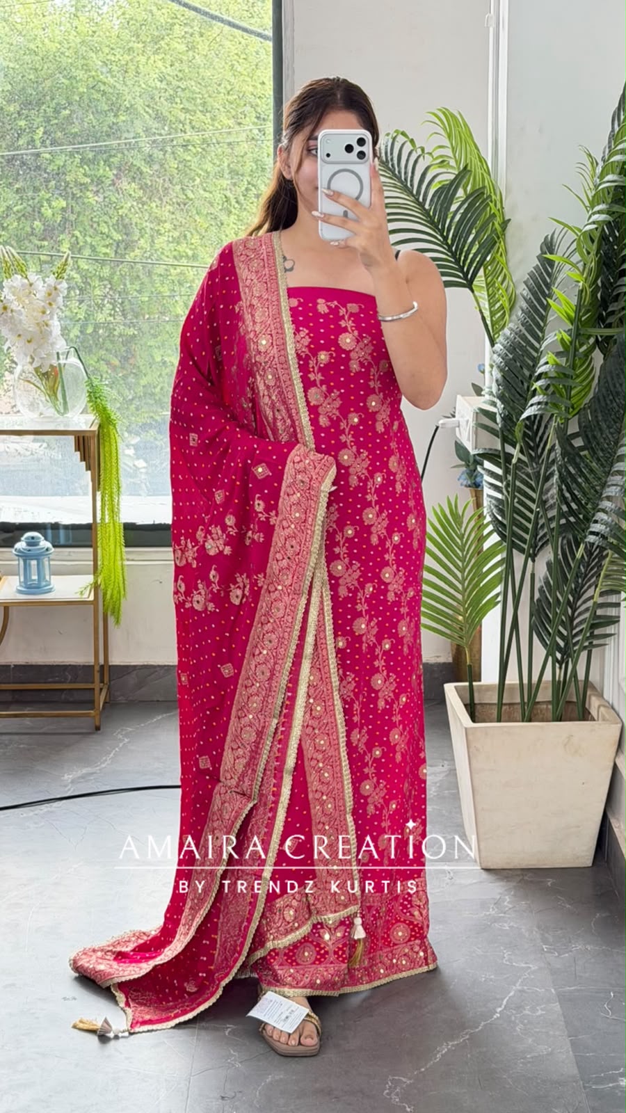 Premium Chinnon Magenta Colour Unstitch Suit With Beautiful Chinnon Dupatta