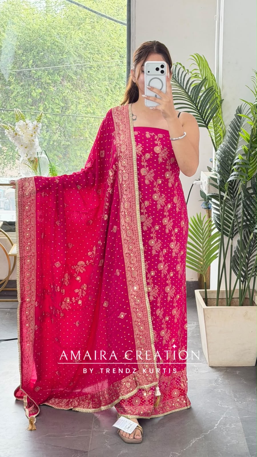 Premium Chinnon Magenta Colour Unstitch Suit With Beautiful Chinnon Dupatta