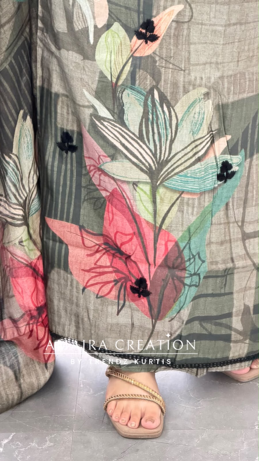 Premium Muslin Turquoise Colour Beautiful Work Detailing Unstitch Sui