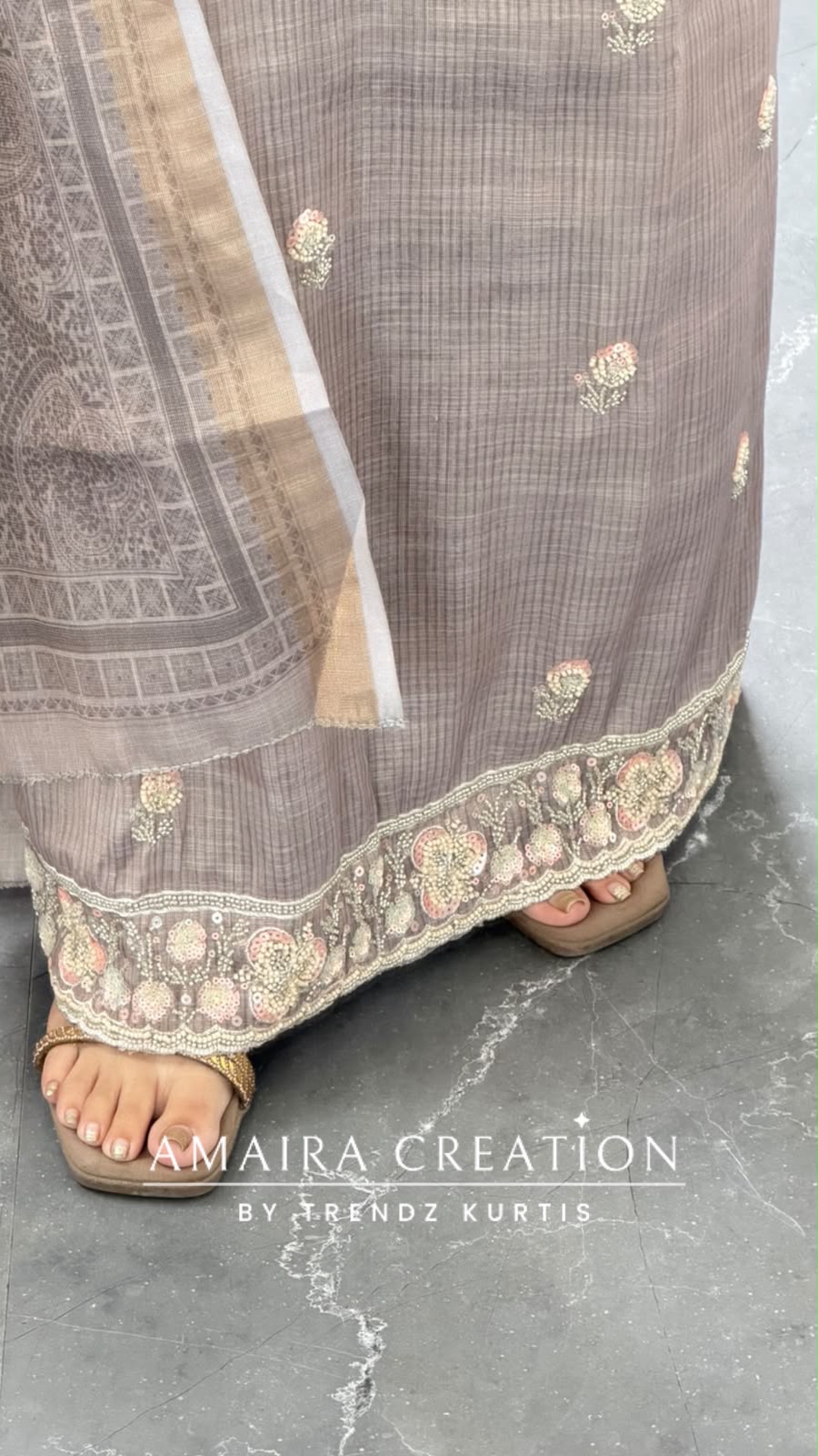 Premium Shimmer Silk Grey Colour Unstitch Suit With Printed Dupatta