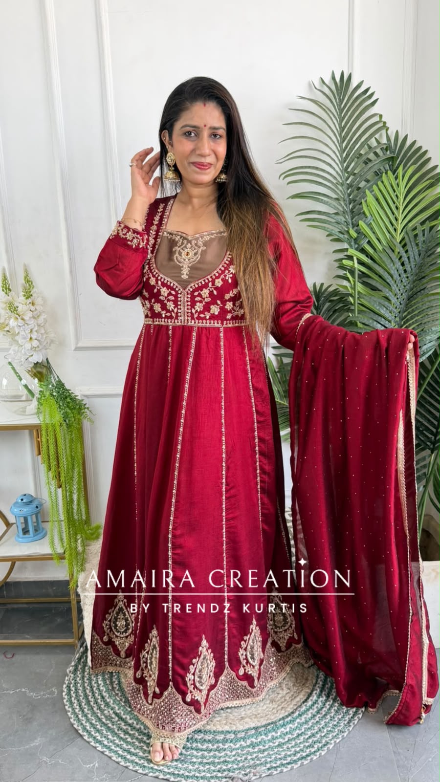 Elara(Maroon)