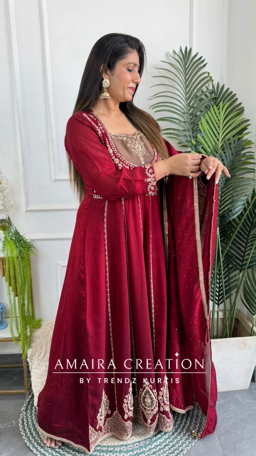 Elara(Maroon)