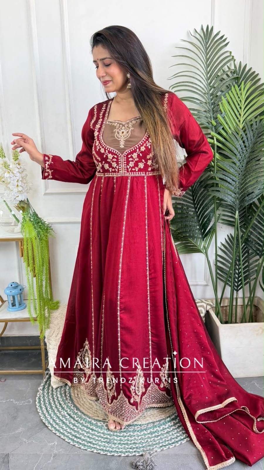 Elara(Maroon)
