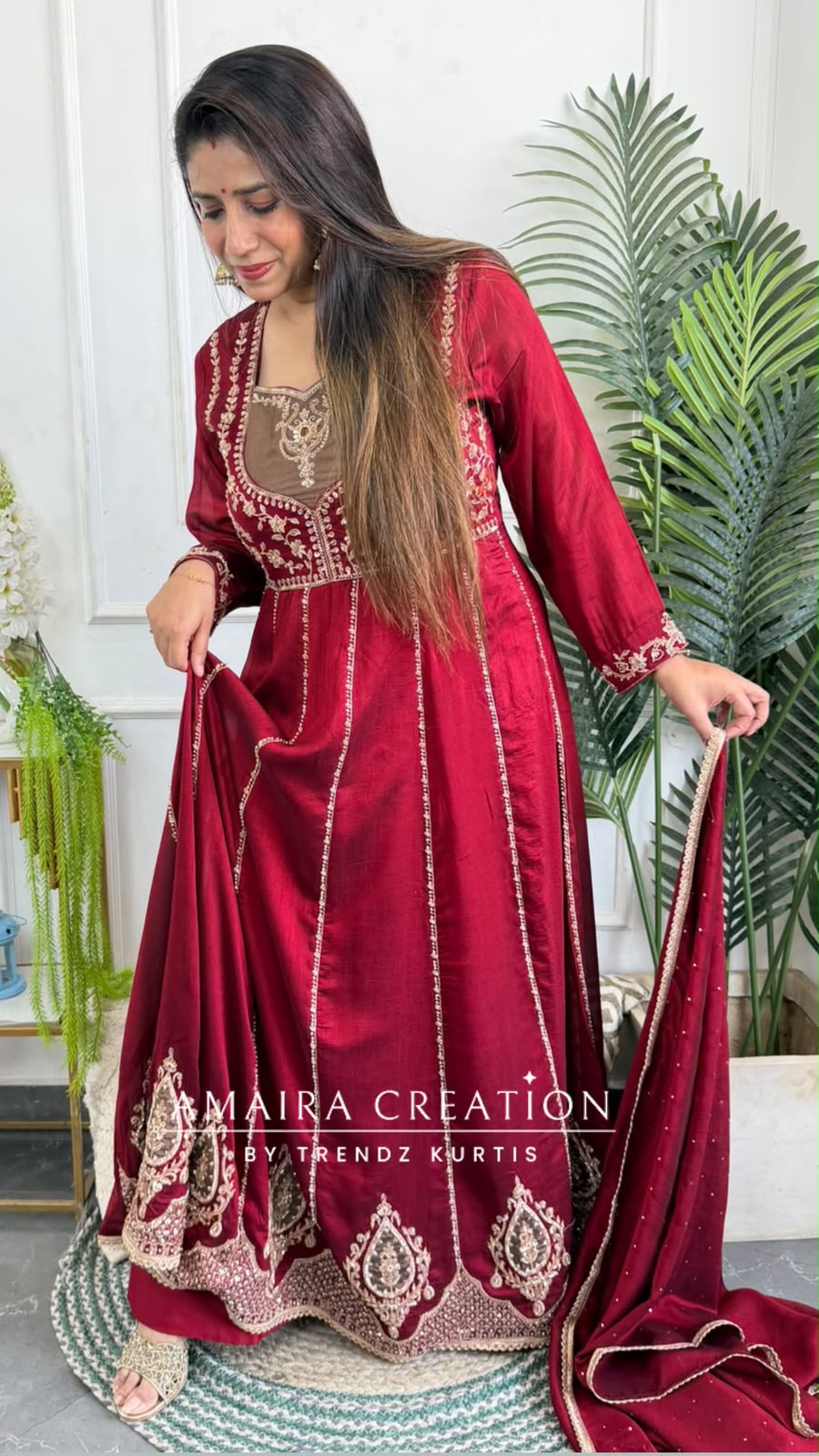 Elara(Maroon)