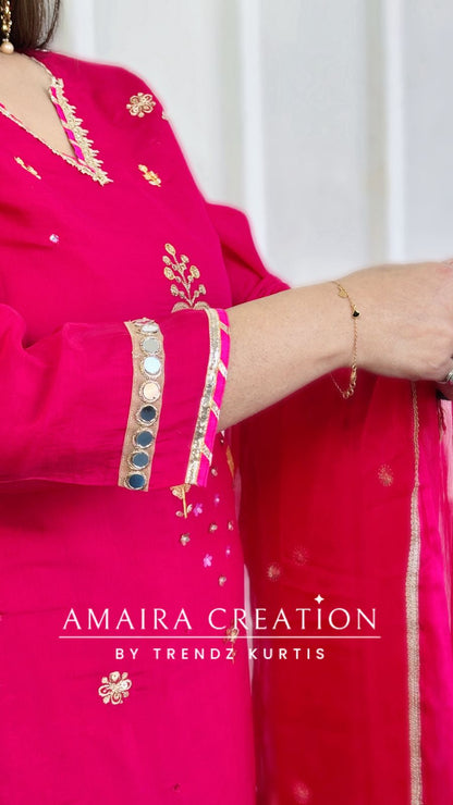 Premium Mulchanderi Magenta pink Divider Set With Georgette Fabric Divider Set