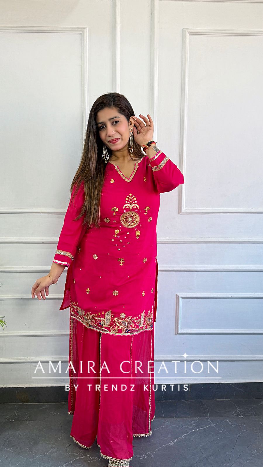 Premium Mulchanderi Magenta pink Divider Set With Georgette Fabric Divider Set