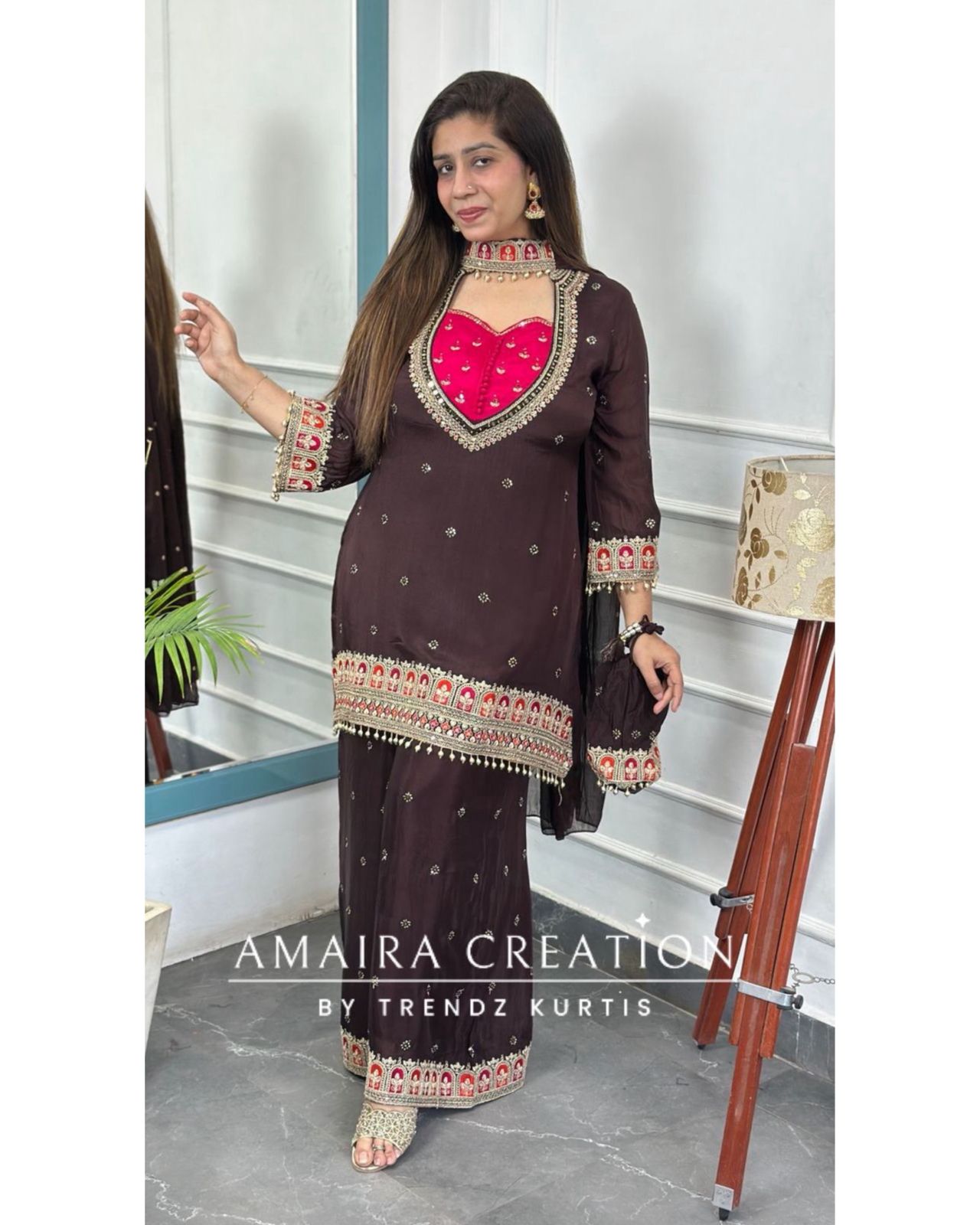 Premium Chinnon  Brown Colour Burster Neck Design Full Ghera Divider Set